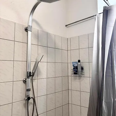 Moderne In Ideal Fuer Monteure Und Reisende *